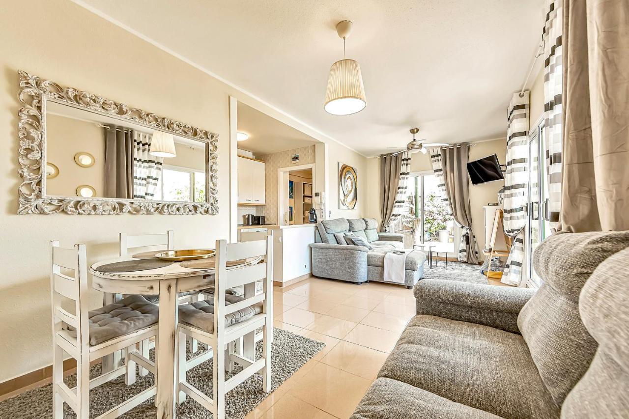 Bamboo Residence 阿德耶 外观 照片